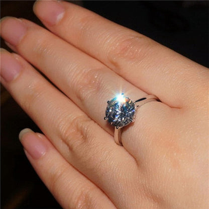 Luxury Moissanite Engagement Ring